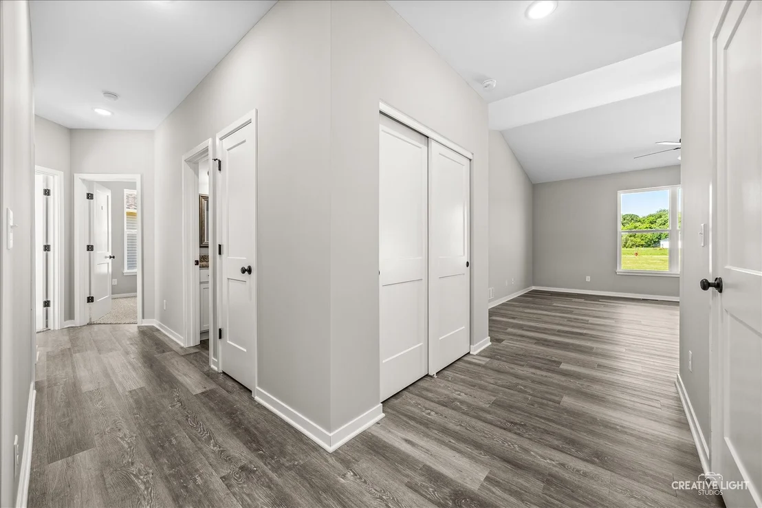 Photo of 427 Riverbend Drive