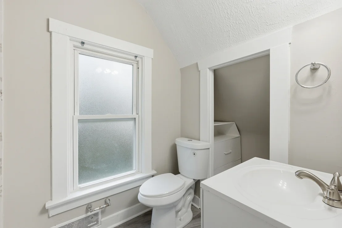 Photo of 835 Oak Street