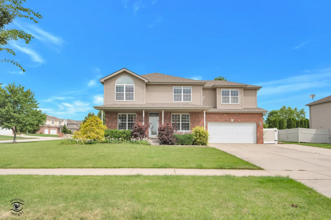 Photo of 15474 Lakeview Drive