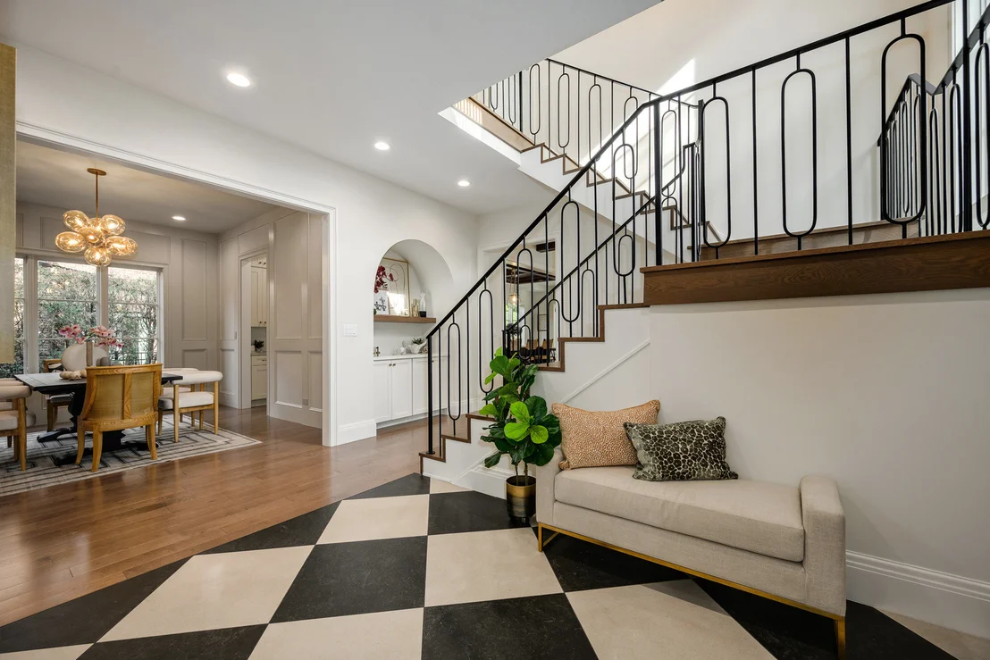 Photo of 809 Lenox Road