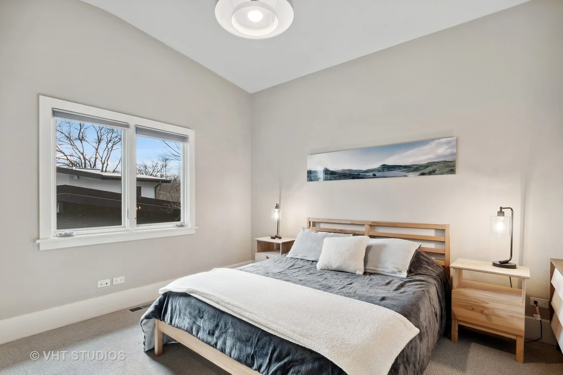 Photo of 1020 Edgebrook Lane