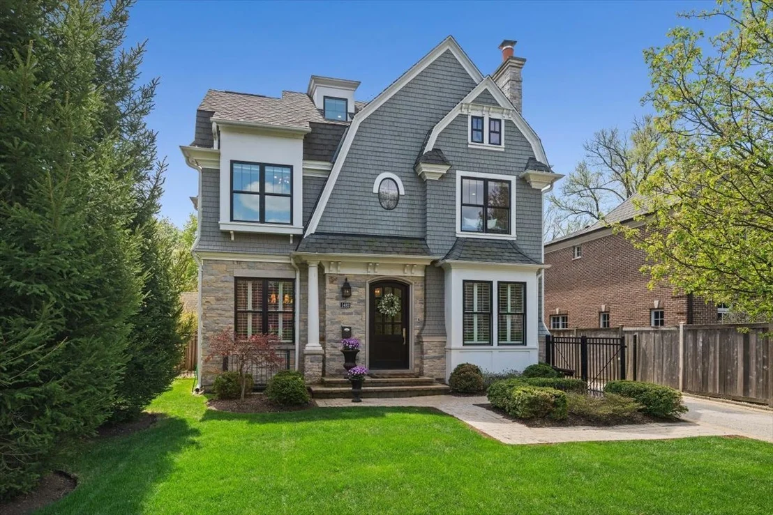 Photo of 1482 Edgewood Lane