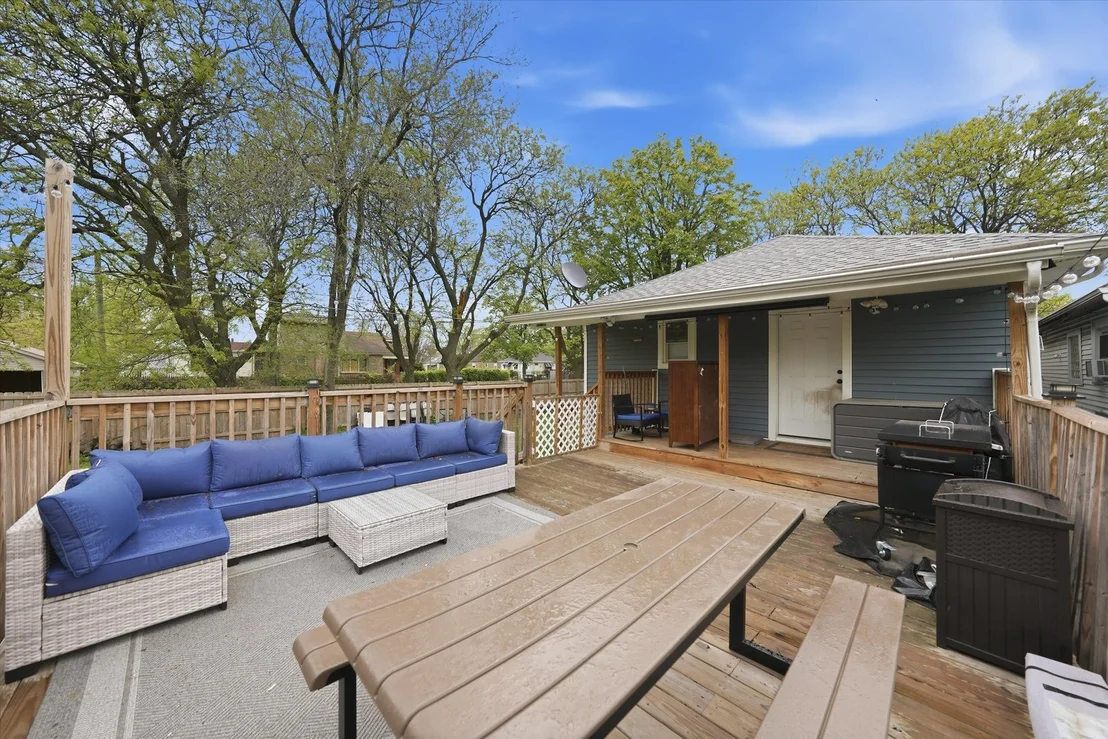 Photo of 1053 W 104th Place