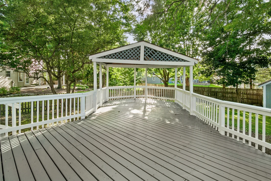 Photo of 710 Alexandria Drive