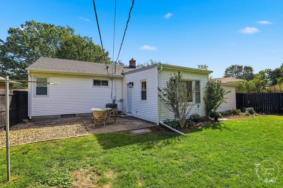 Photo of 1051 Cook Boulevard