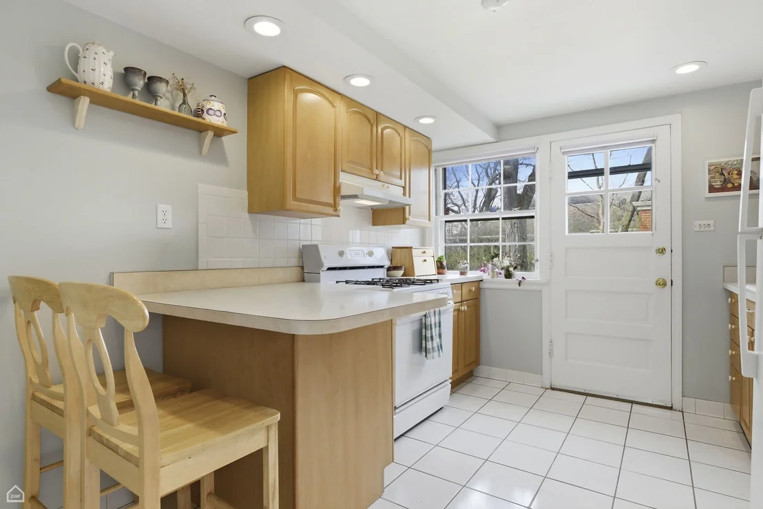 Photo of 414 Barton Avenue