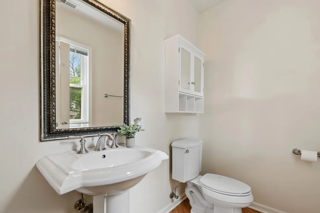 Photo of 402 Crescent Street