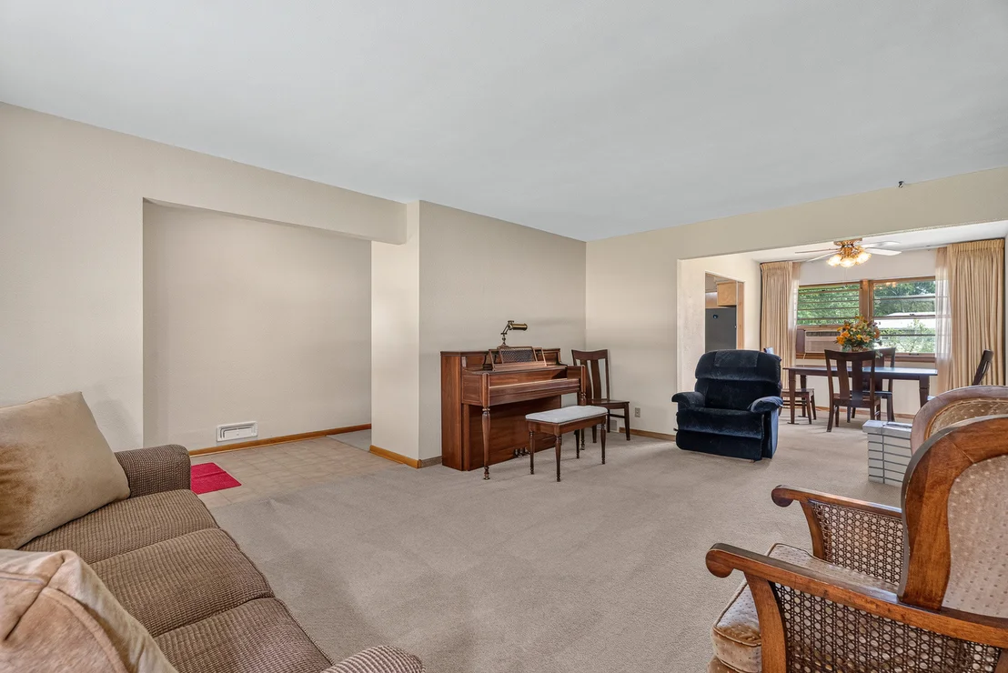 Photo of 3300 Pinecrest Drive