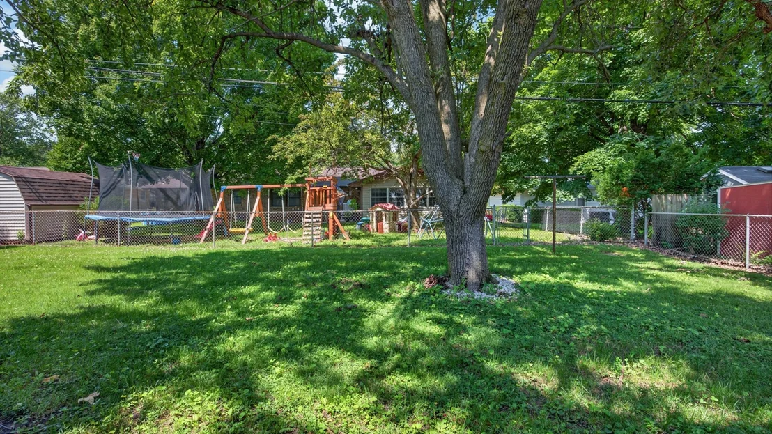 Photo of 305 Centennial Avenue
