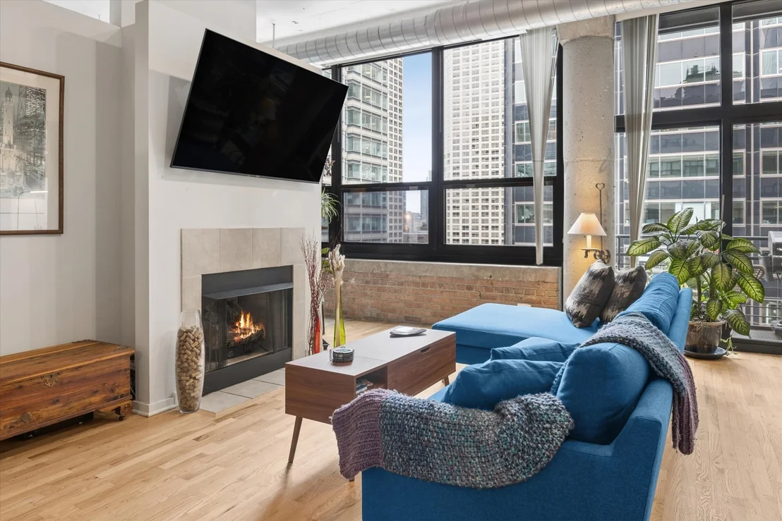 Photo of Unit 607 at 130 S CANAL Street