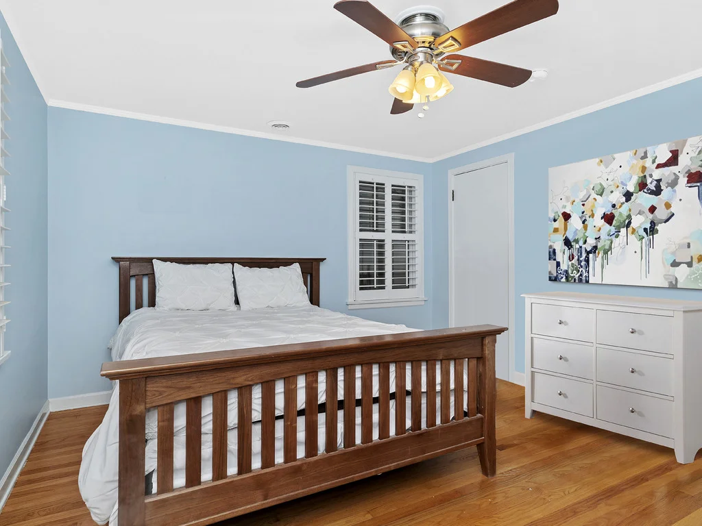 Photo of 53 Williamsburg Road