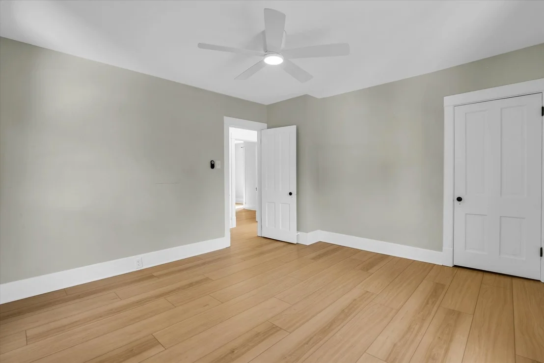 Photo of 604 W Healey Street