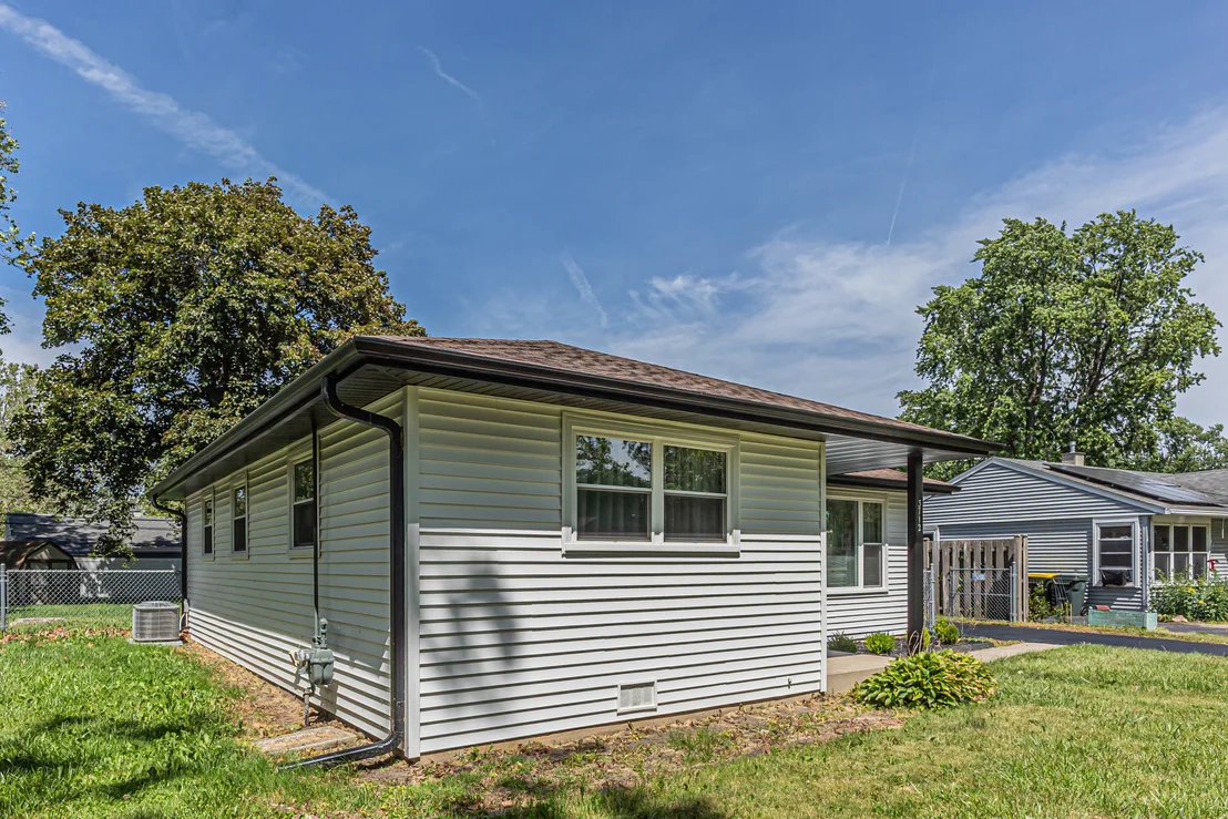 Photo of 3712 Wren Lane