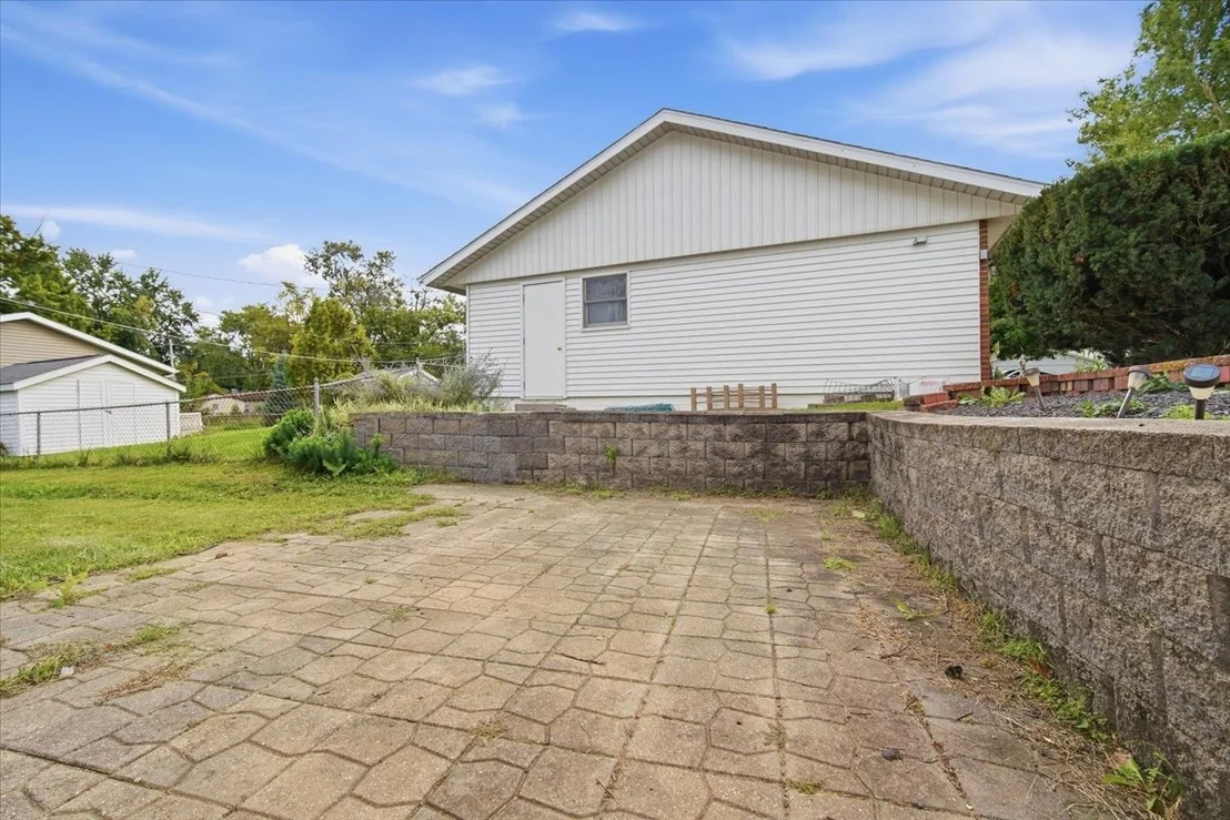 Photo of 1241 Holiday Lane