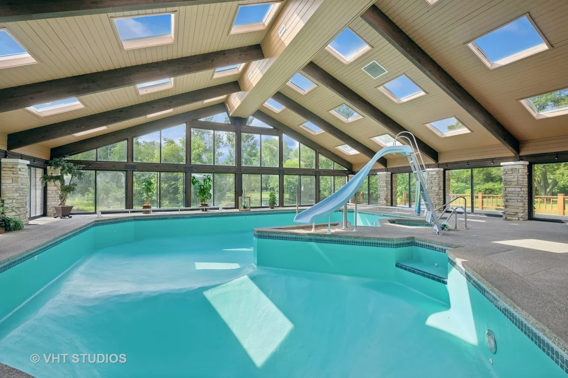 Photo of 153 Algonquin Road