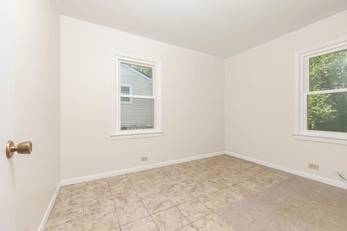 Photo of 906 Fairchild Avenue