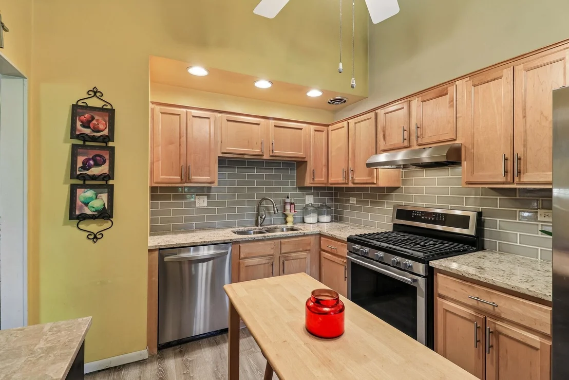 Photo of 739 High Ridge Road