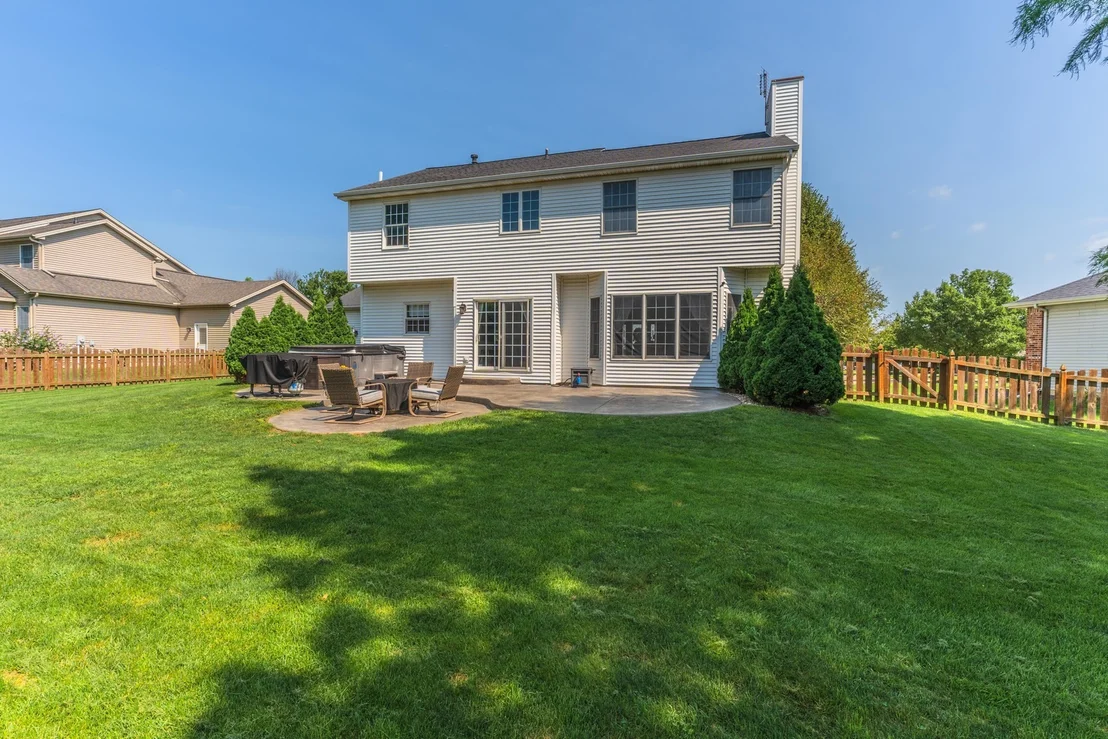 Photo of 17 Waterside Circle