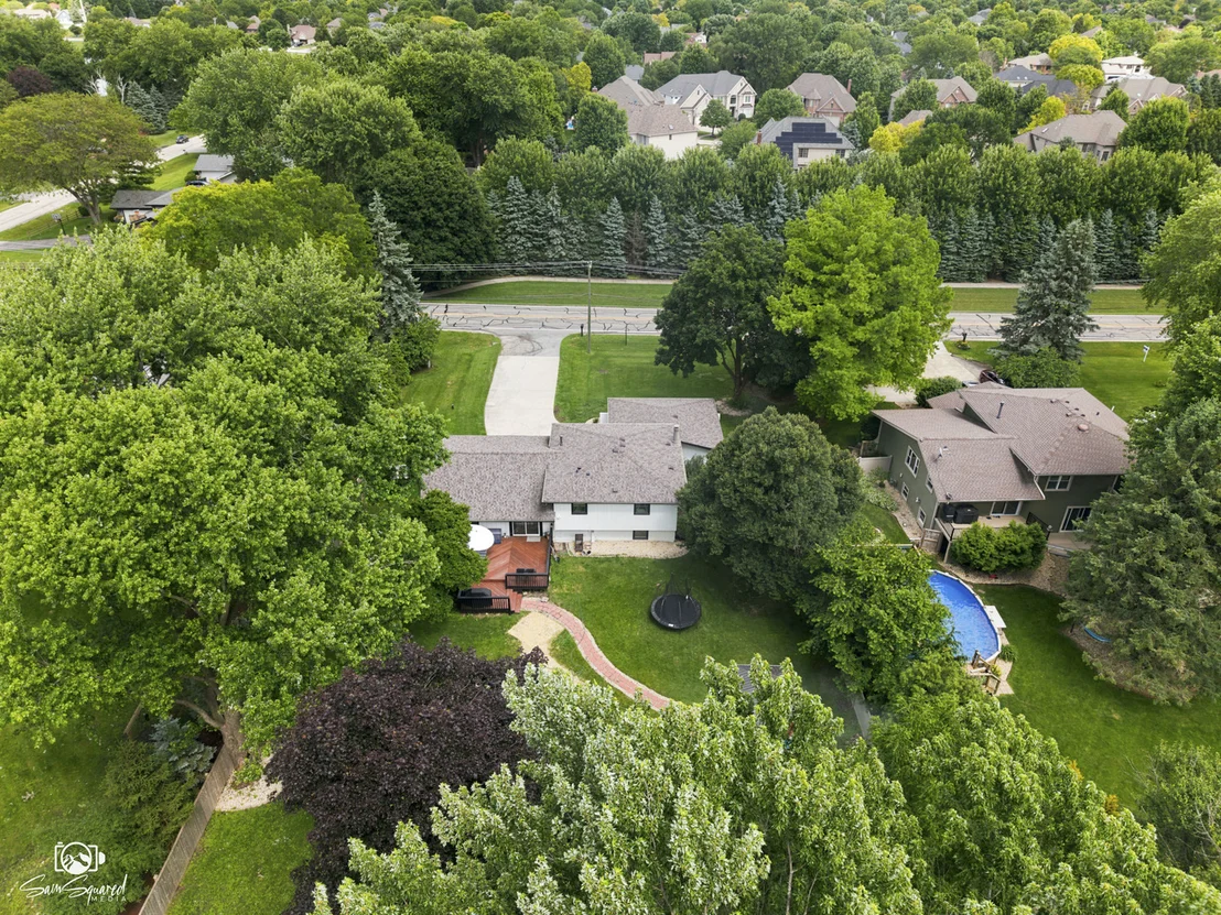 Photo of 11S528 Book Road
