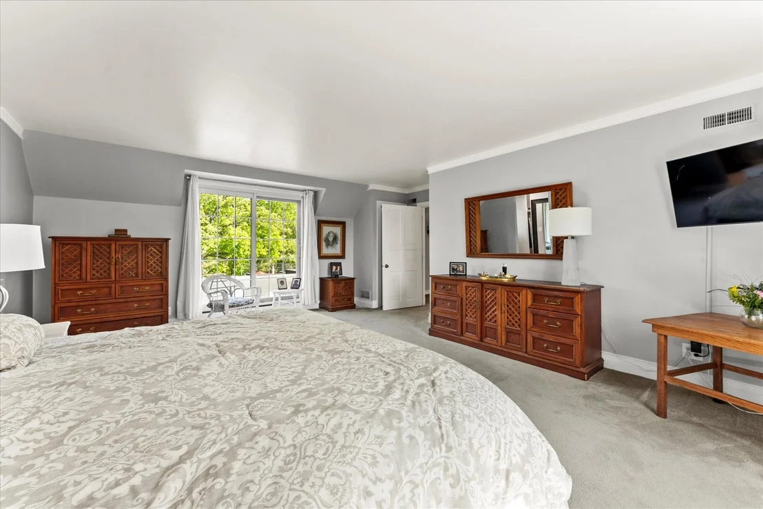 Photo of 27 Hickory Lane