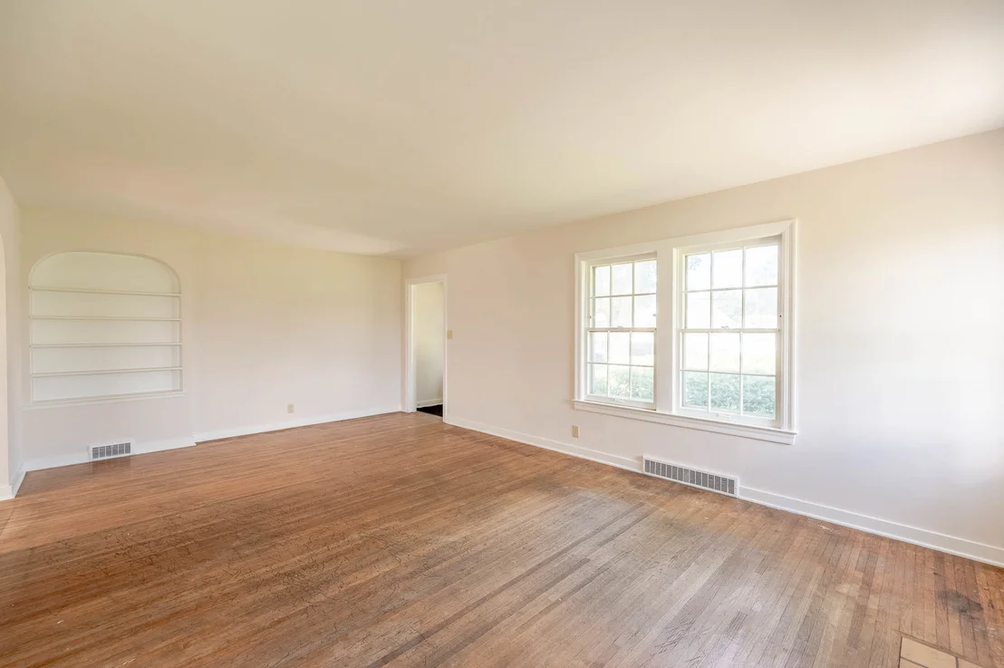 Photo of 693 Enterprise Street