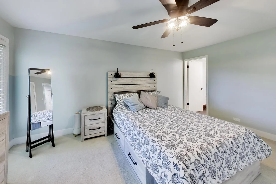 Photo of Unit 21 at 1520 Stonebridge Trail