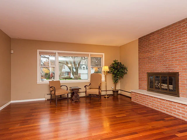 Photo of 446 HIGHCREST Drive