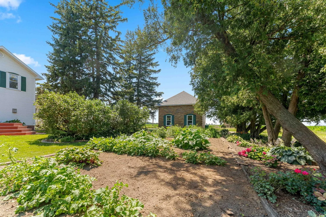 Photo of 1392 RED BRICK Road