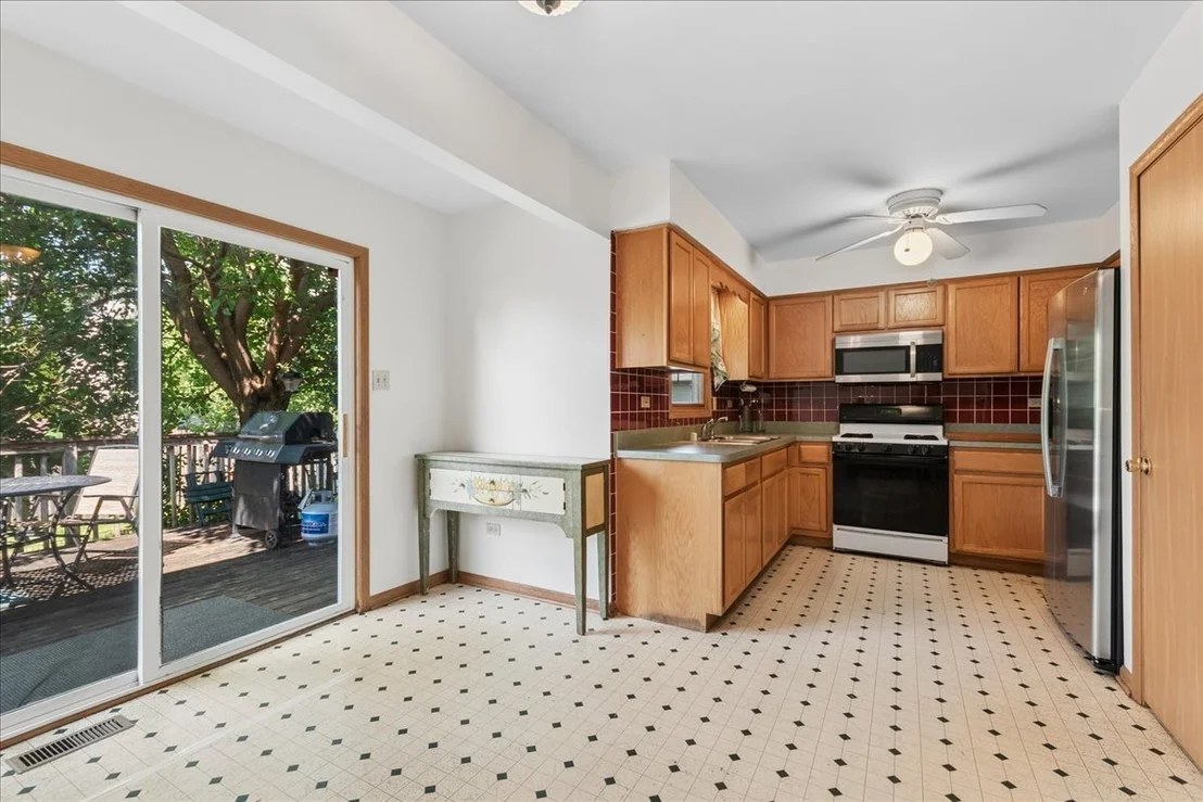 Photo of 6911 Manchester Drive