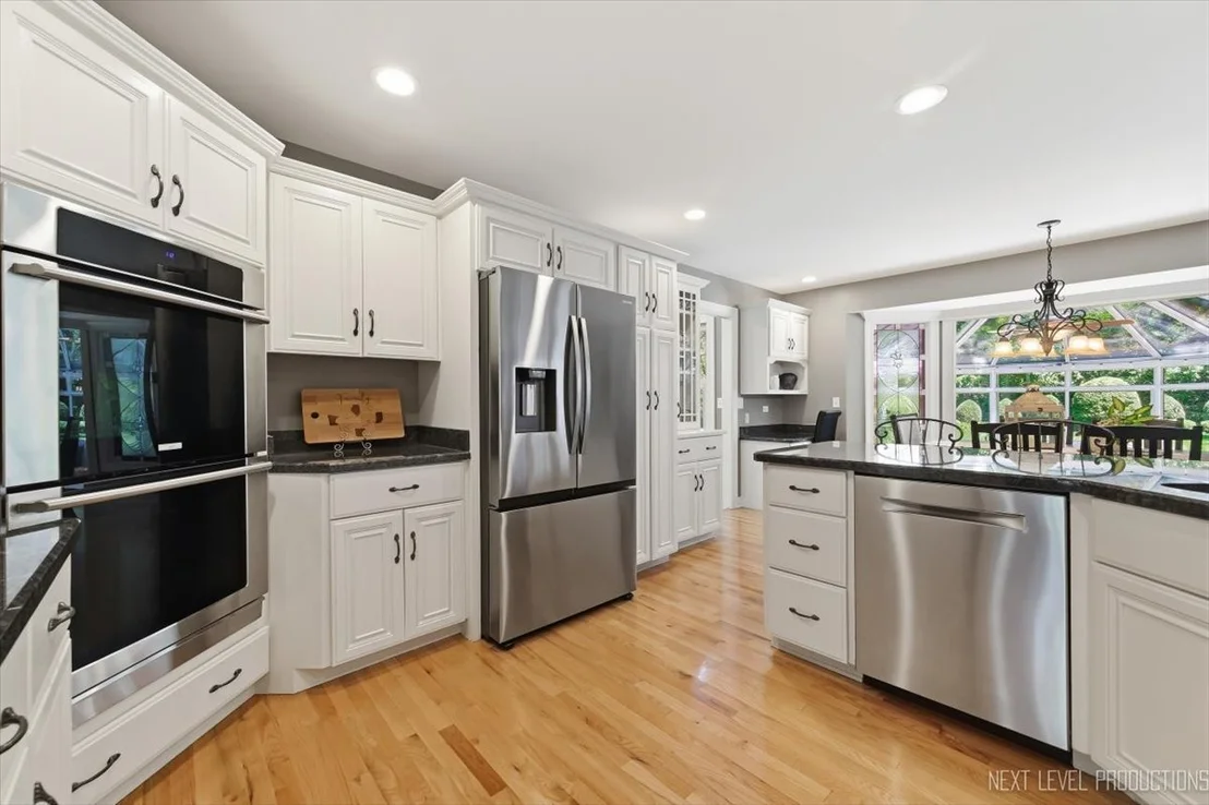 Photo of 990 Pinecrest Drive