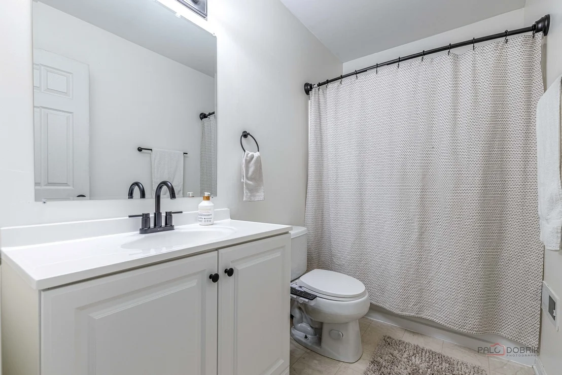 Photo of 2212 Baxter Court