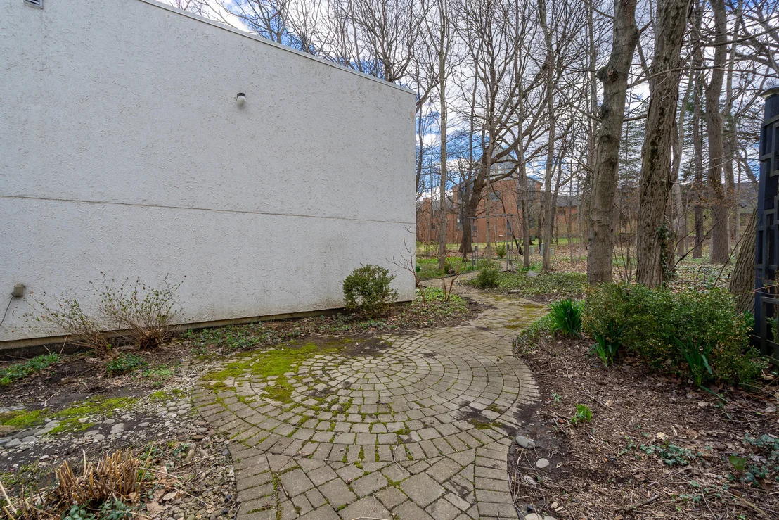 Photo of 324 Gina Drive