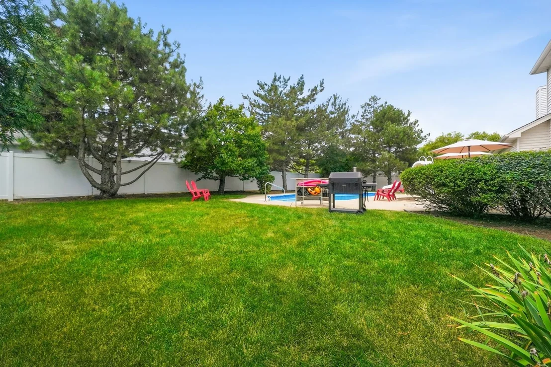 Photo of 567 Warbler Drive