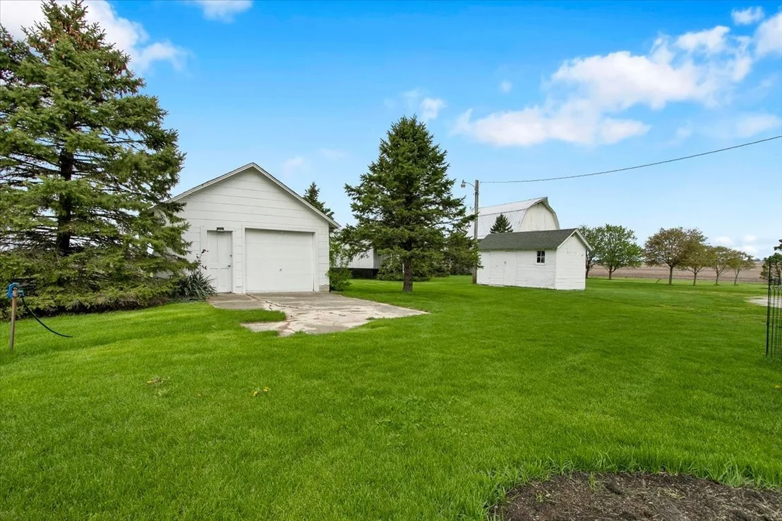 Photo of 12495 Grove Road