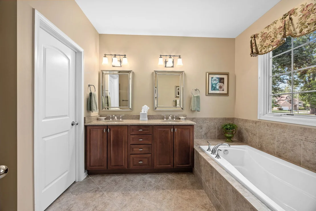 Photo of 1657 Hickory Drive