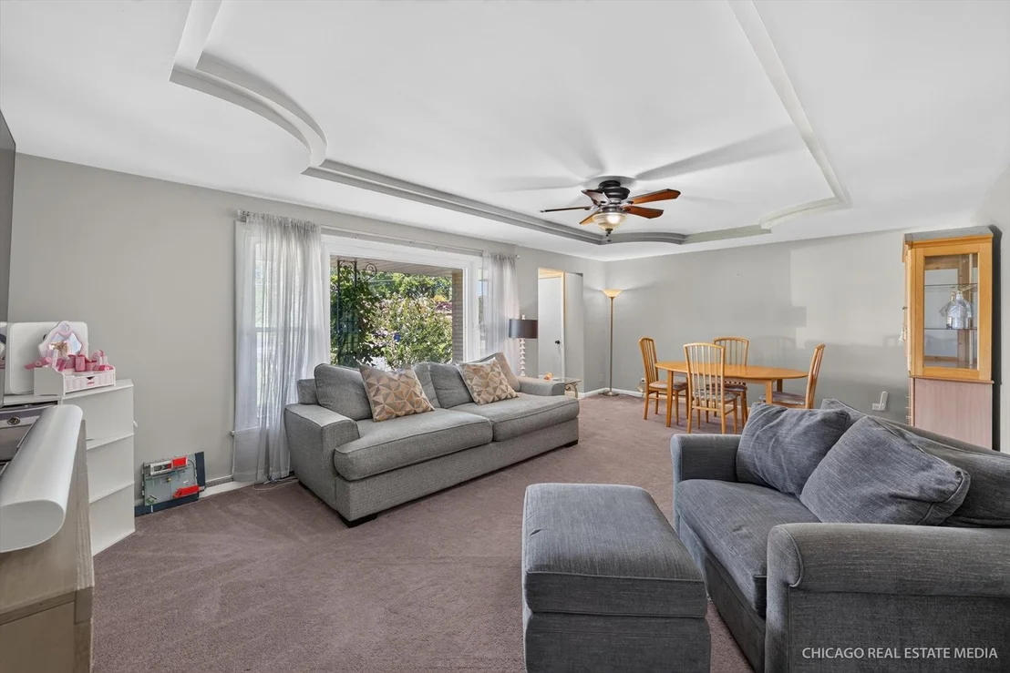 Photo of 465 N Shady Oaks Drive