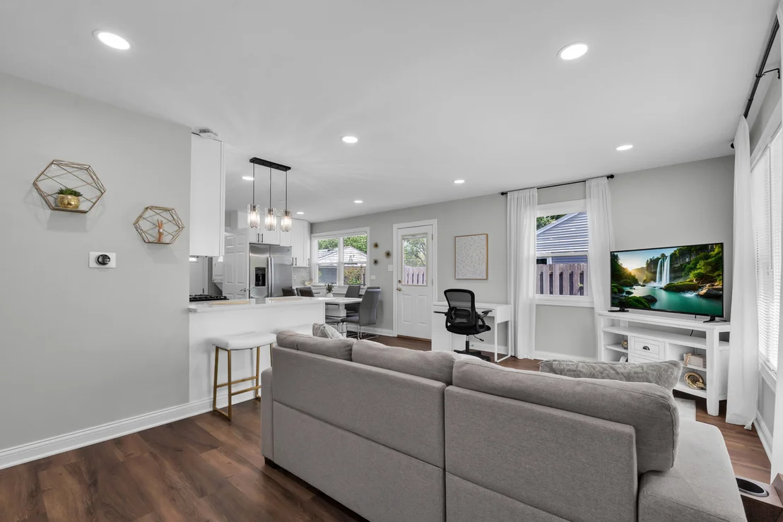 Photo of 3712 Wren Lane