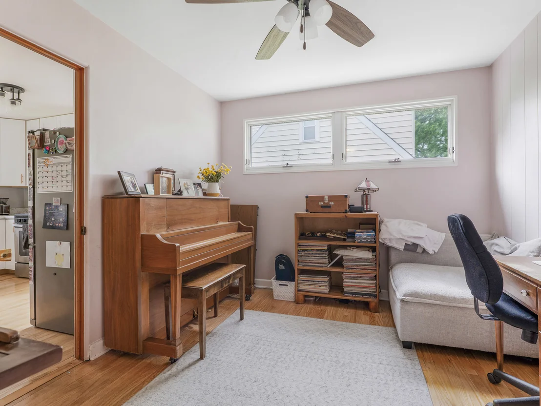 Photo of 528 Maple Lane