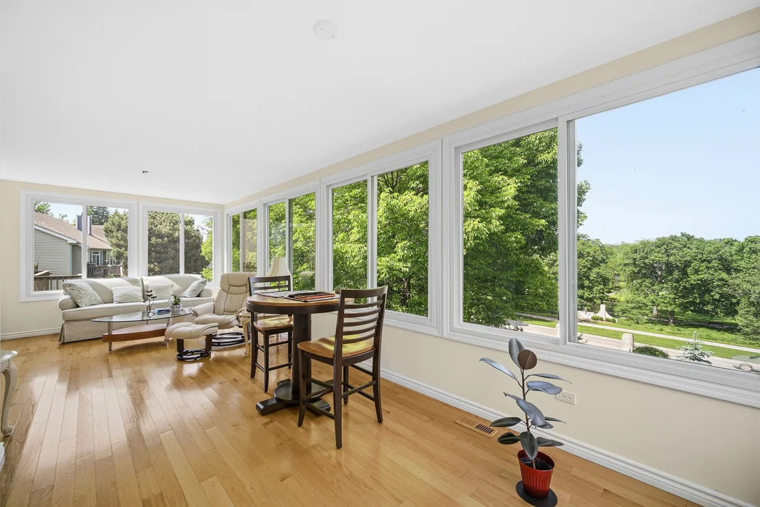 Photo of 720 Viewpointe Drive