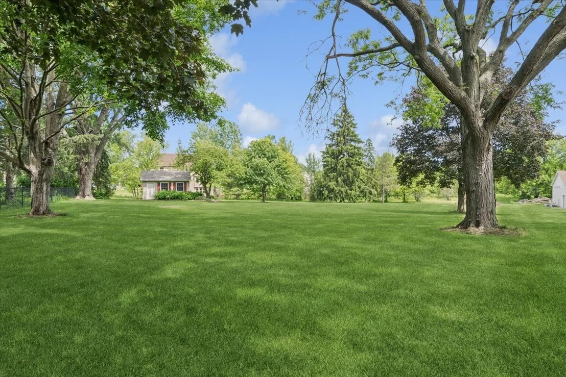 Photo of 39W550 Deerpath Road
