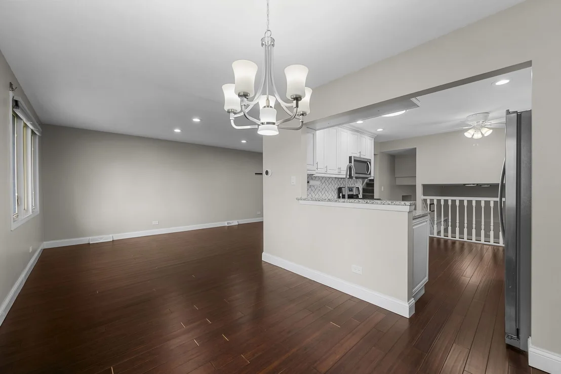 Photo of 15040 Kenton Avenue