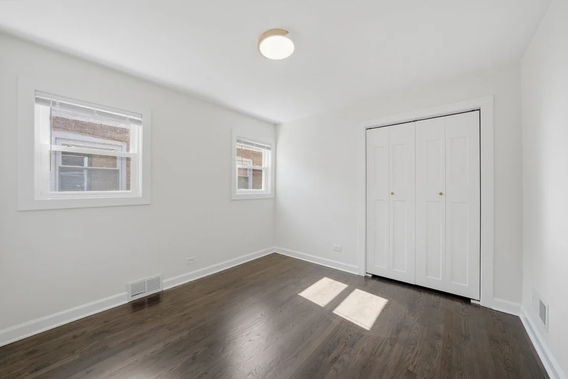 Photo of 415 W 95th Place