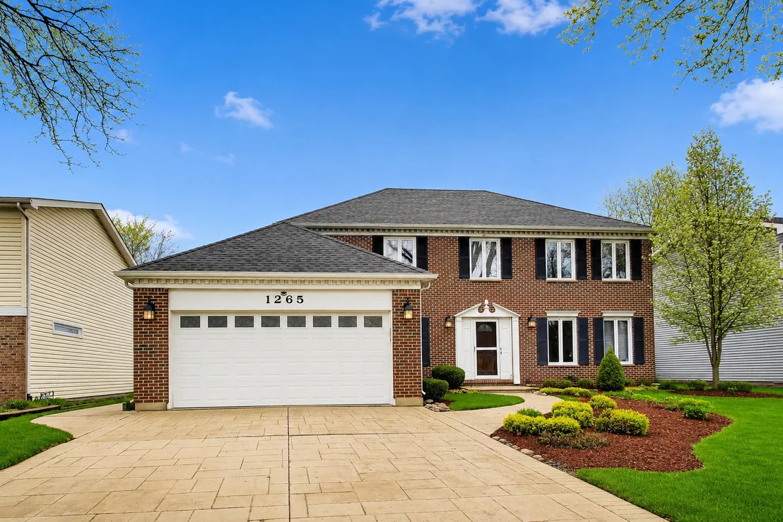 Photo of 1265 N Scarlet Drive
