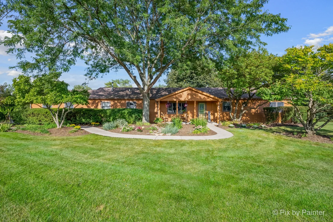 Photo of 2116 N Pebble Drive