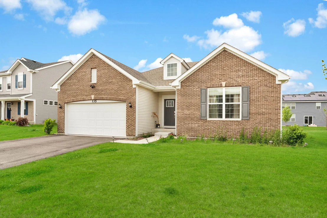 Photo of 135 S Devoe Drive