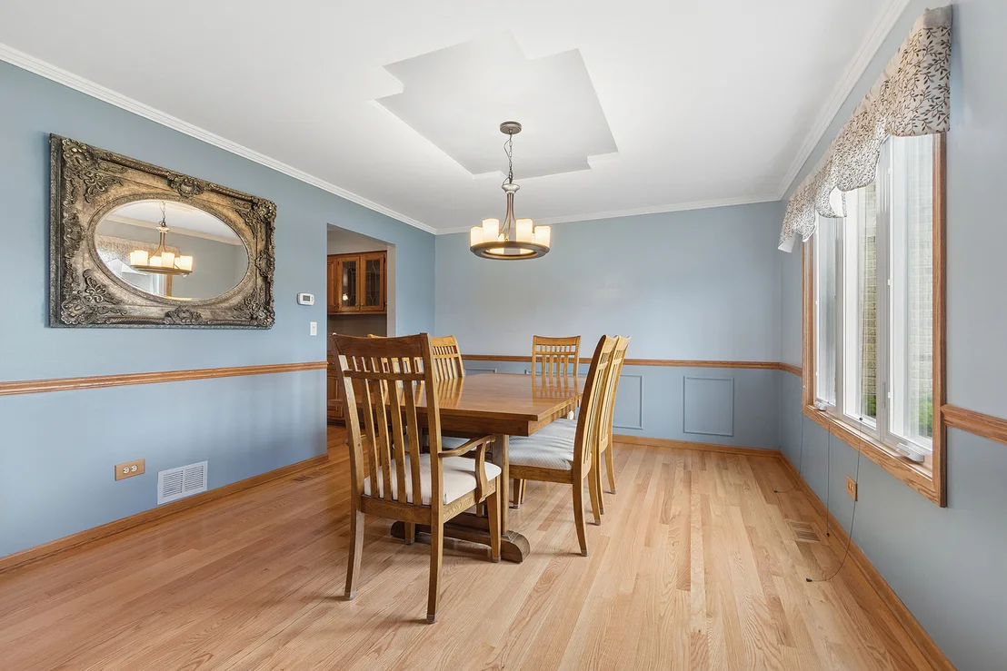 Photo of 10612 Williamsburg Trail