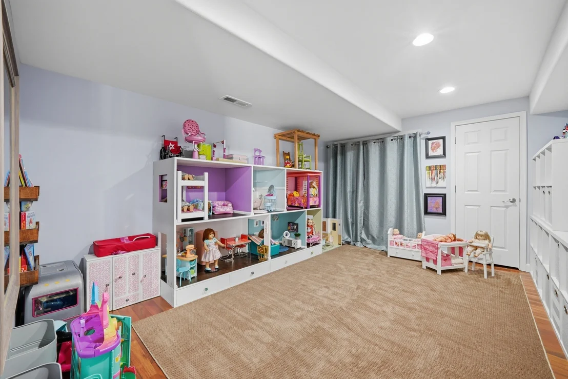 Photo of 2337 Dustin Drive