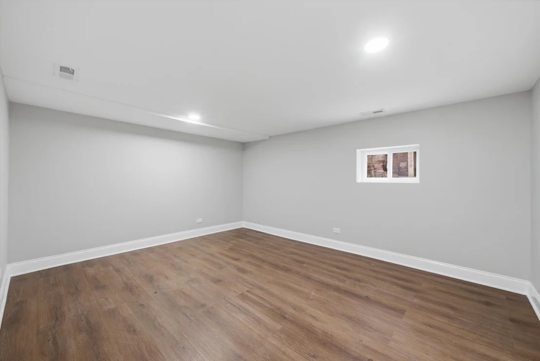 Photo of 433 W 100TH Street