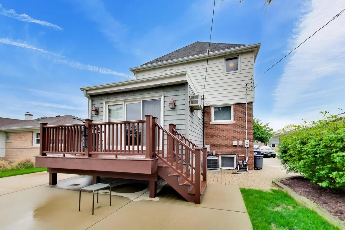Photo of 940 W Grant Drive