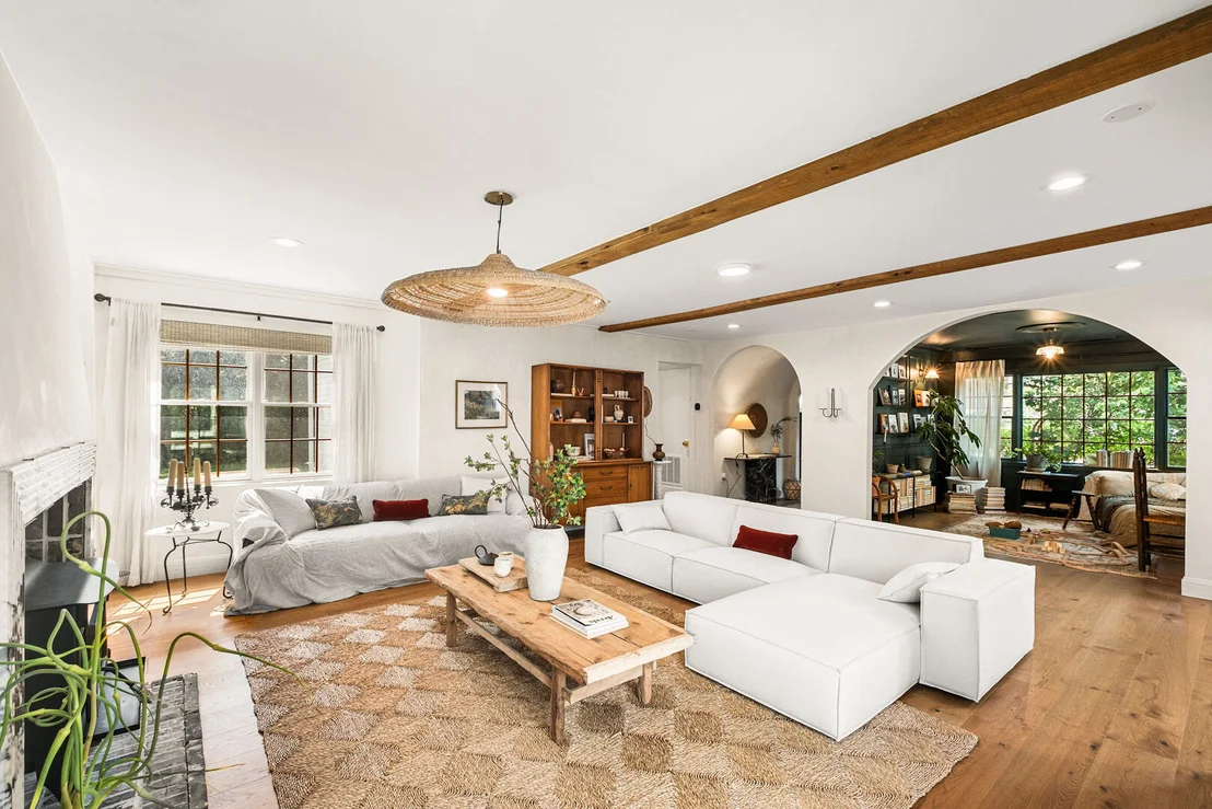 Photo of 1008 Edward Road